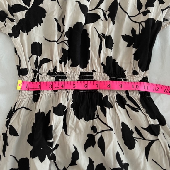 H&M Calf Length Floral Dress - Picture 6 of 6